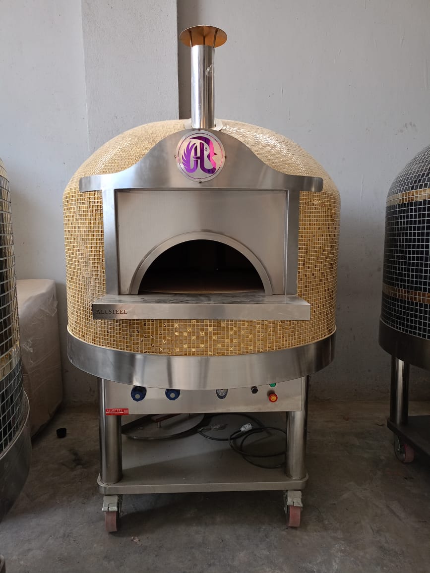 خدمة تتبع الشحنات والتحديث اللحظي